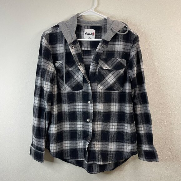 Black & White Plaid Button-Up Shirt With Gray Hood By Miss Selfie S - Picture 4 of 11